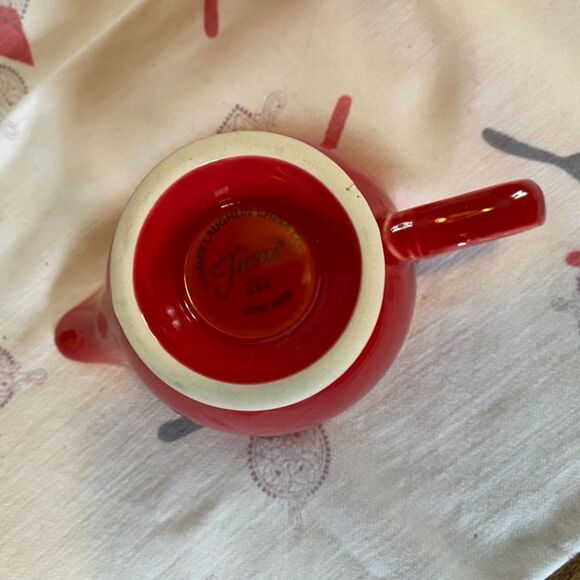 Fiestaware Scarlet Creamer and Sugar Bowl - Picture 3 of 4